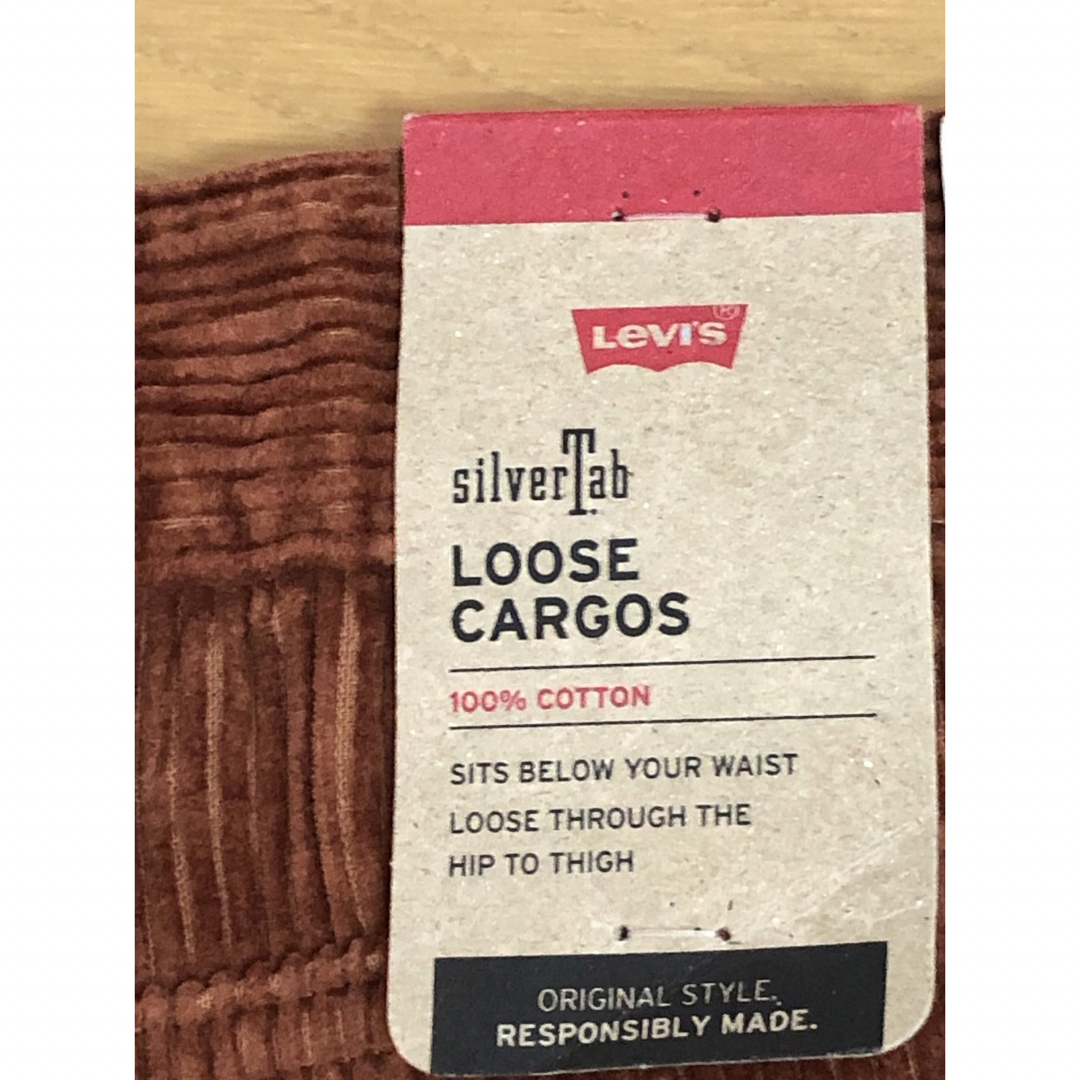 Levi's(リーバイス)のLevi's SilverTab LOOSE CARGOS CORDUROY メンズのパンツ(デニム/ジーンズ)の商品写真