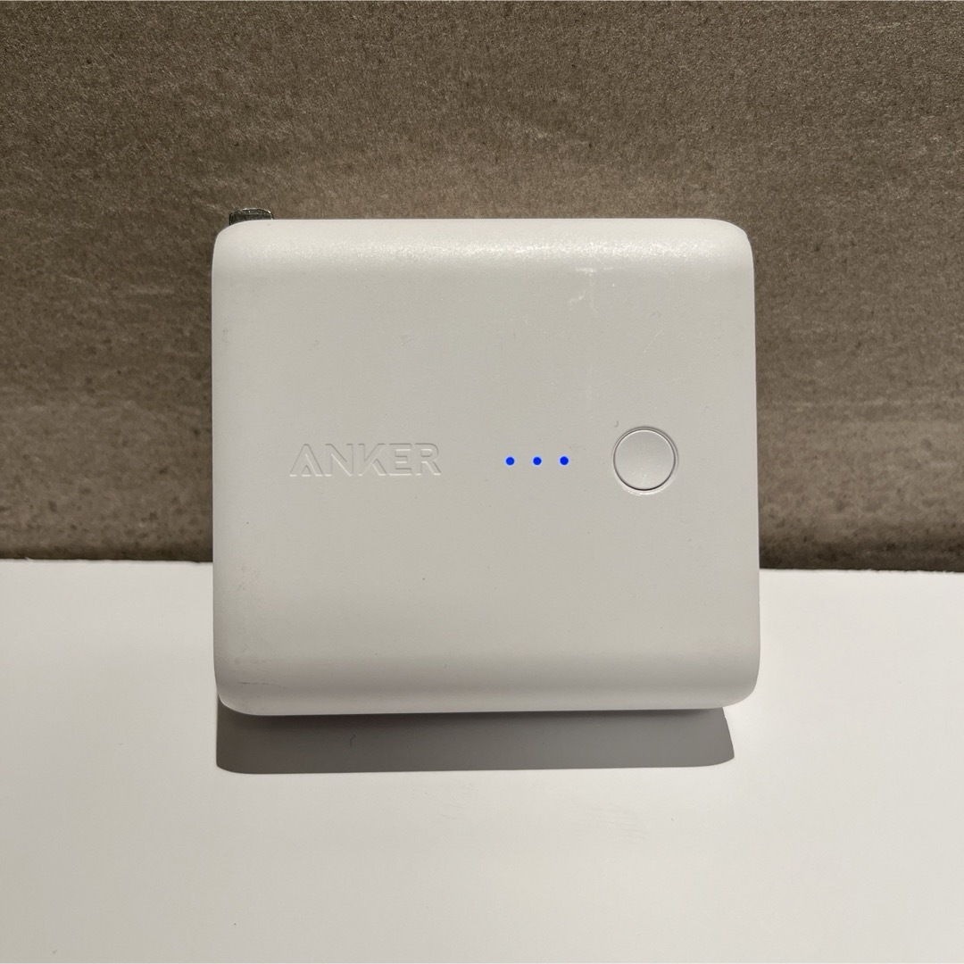 Anker(アンカー)のAnker PowerCore Fusion 5000 モバイルバッテリー充電器 スマホ/家電/カメラのスマートフォン/携帯電話(バッテリー/充電器)の商品写真