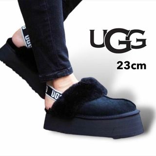 UGG - 【送料無料】UGG FUNKETTE ロゴストラップ 厚底サンダル 23cm