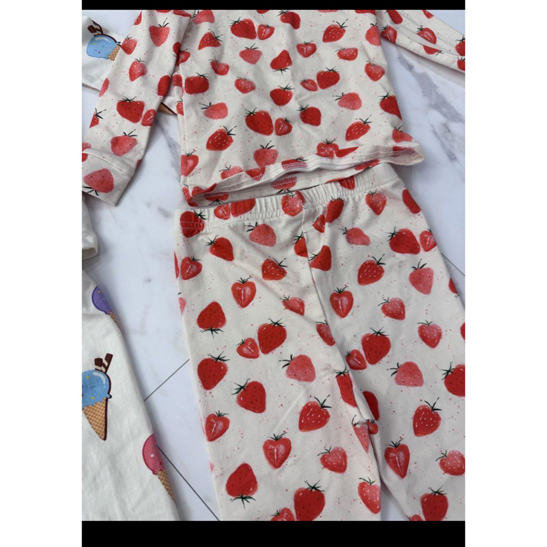 パジャマ　いちごとアイス　2セット キッズ/ベビー/マタニティのベビー服(~85cm)(パジャマ)の商品写真