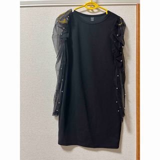 shein 黒　パール付きワンピース　膝丈　M(ひざ丈ワンピース)