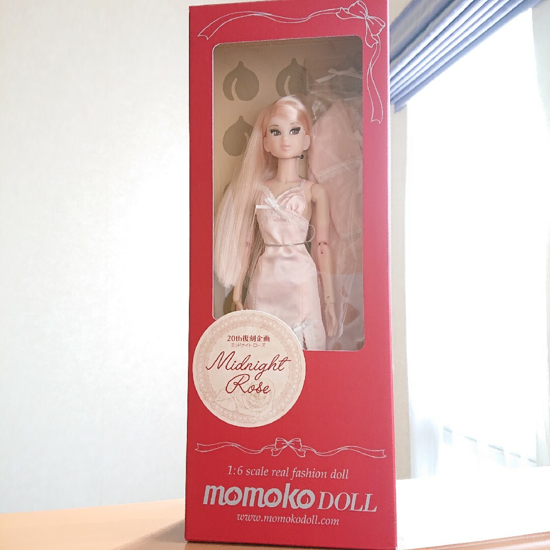 Sekiguchi(セキグチ)の【新品未使用】momoko DOLL 20周年記念 Midnight Rose エンタメ/ホビーのおもちゃ/ぬいぐるみ(キャラクターグッズ)の商品写真