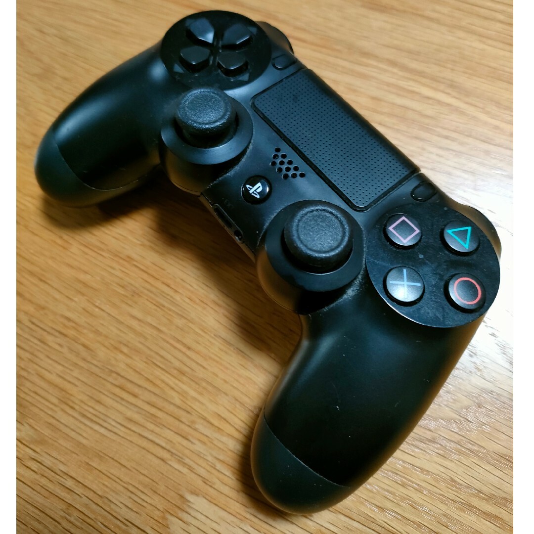 PS4コントローラー　SONY純正品　動作確認済 エンタメ/ホビーのゲームソフト/ゲーム機本体(その他)の商品写真