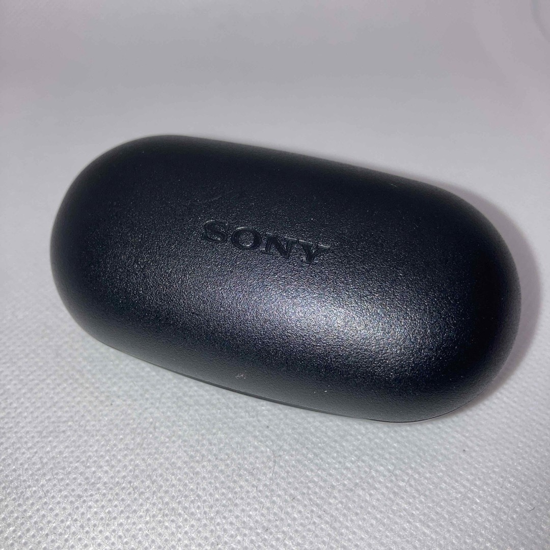 SONY(ソニー)の超美品　Sony  WF-XB700 充電ケース　充電器　ブラック スマホ/家電/カメラのオーディオ機器(ヘッドフォン/イヤフォン)の商品写真