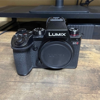 パナソニック(Panasonic)のLUMIX s5ii パナソニック　ボディ(ミラーレス一眼)