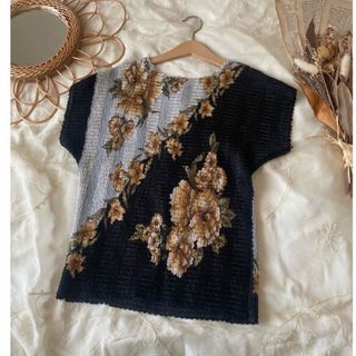 グリモワール(Grimoire)のvintageヴィンテージレトロ古着フラワー花柄プリーツ絞りトップス(Tシャツ(半袖/袖なし))