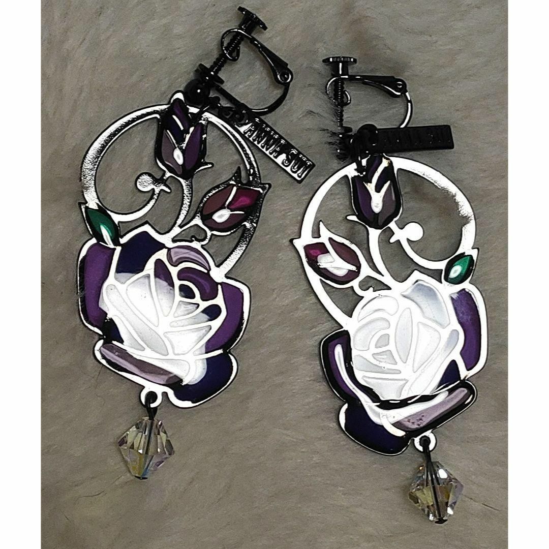 ANNA SUI(アナスイ)の新品未使用 タグ付き　アナスイ　イヤリング　ステンドグラス　薔薇　花　ガラス レディースのアクセサリー(イヤリング)の商品写真