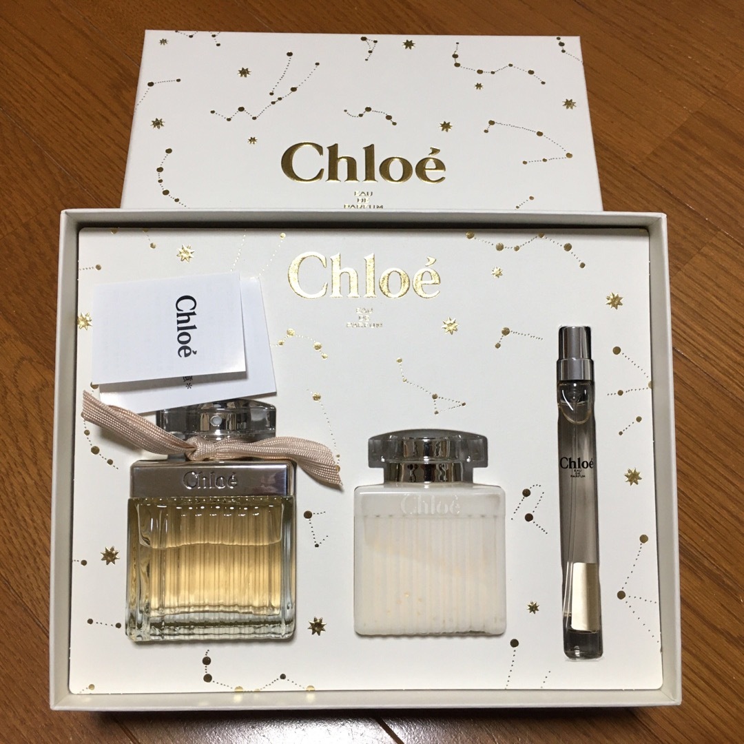 Chloe(クロエ)の新品 chloe クロエ オードパルファム75mlホリデーセット 香水3点ギフト コスメ/美容の香水(香水(女性用))の商品写真