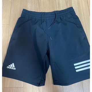 アディダス(adidas)の美品⭐︎adidas ハーフパンツ　Lサイズ(ショートパンツ)