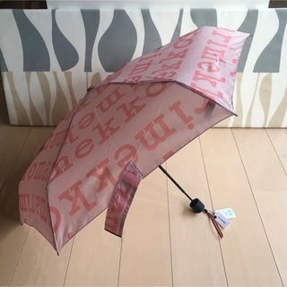 マリメッコ(marimekko)の国内正規品 新品 マリメッコ 折り畳み傘 MARILOGO ピンク 日本限定(傘)