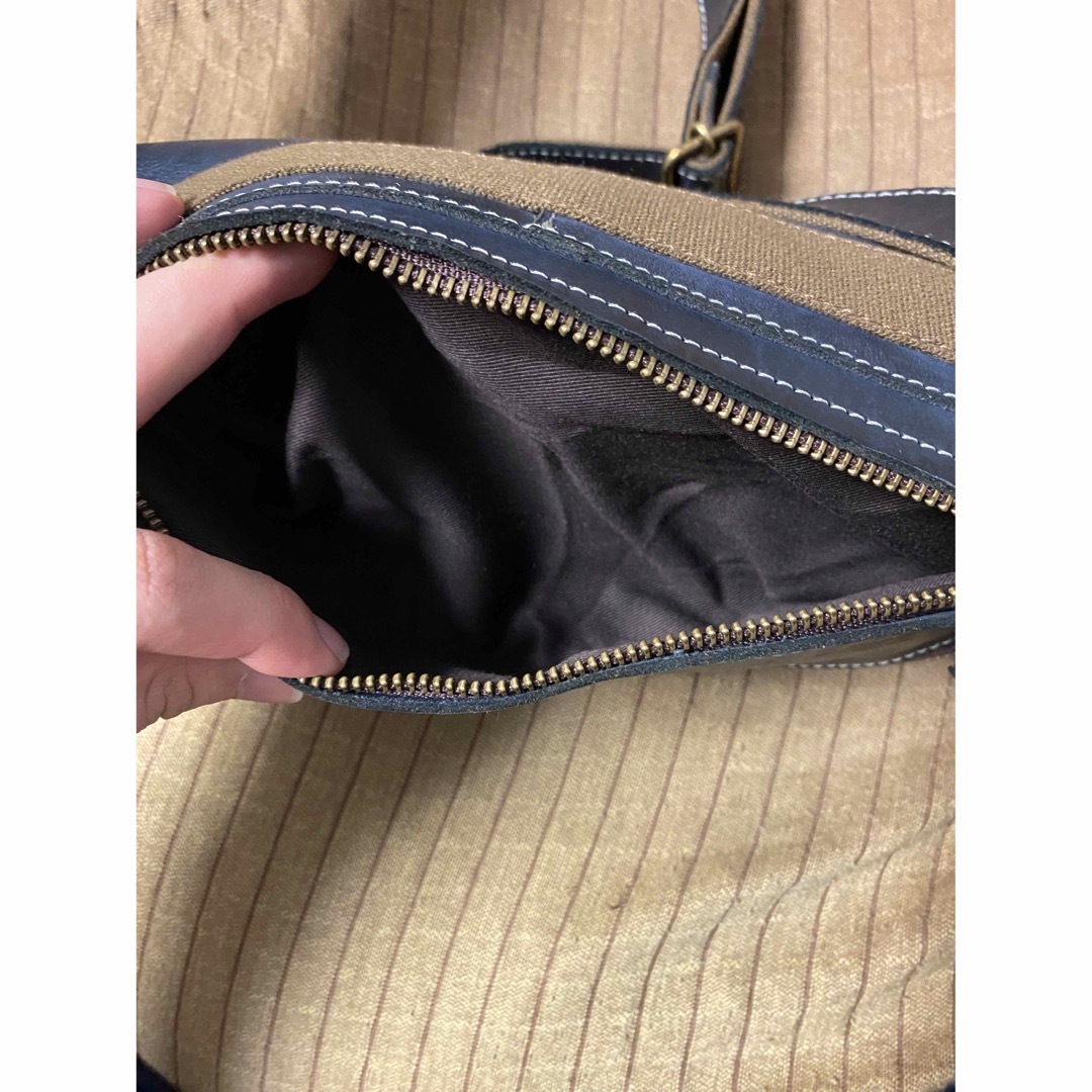 Creed(クリード)のクリード ポイント ボディバッグ ショルダーバッグ メンズ ブランド メンズのバッグ(ボディーバッグ)の商品写真