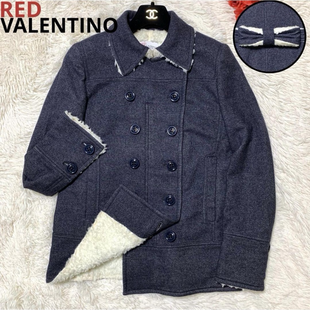 RED VALENTINO(レッドヴァレンティノ)の【極美品】RED VALENTINO ウール コート バックリボン 裏ボア  レディースのジャケット/アウター(ピーコート)の商品写真