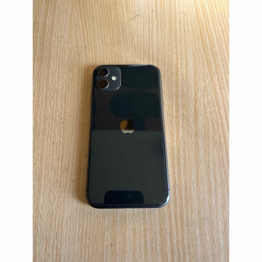 iPhone(アイフォーン)のiPhone11 本体　ブラック スマホ/家電/カメラのスマートフォン/携帯電話(スマートフォン本体)の商品写真