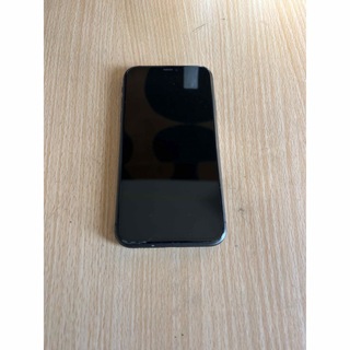 アイフォーン(iPhone)のiPhone11 本体　ブラック(スマートフォン本体)