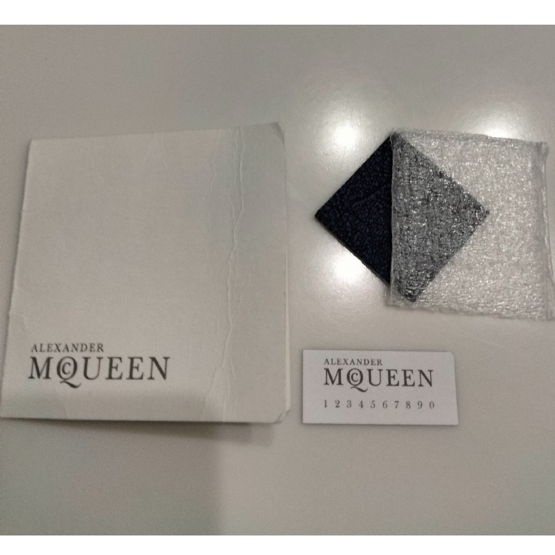 Alexander McQueen(アレキサンダーマックイーン)のALEXANDER McQUEEN バッグ レディースのバッグ(ハンドバッグ)の商品写真