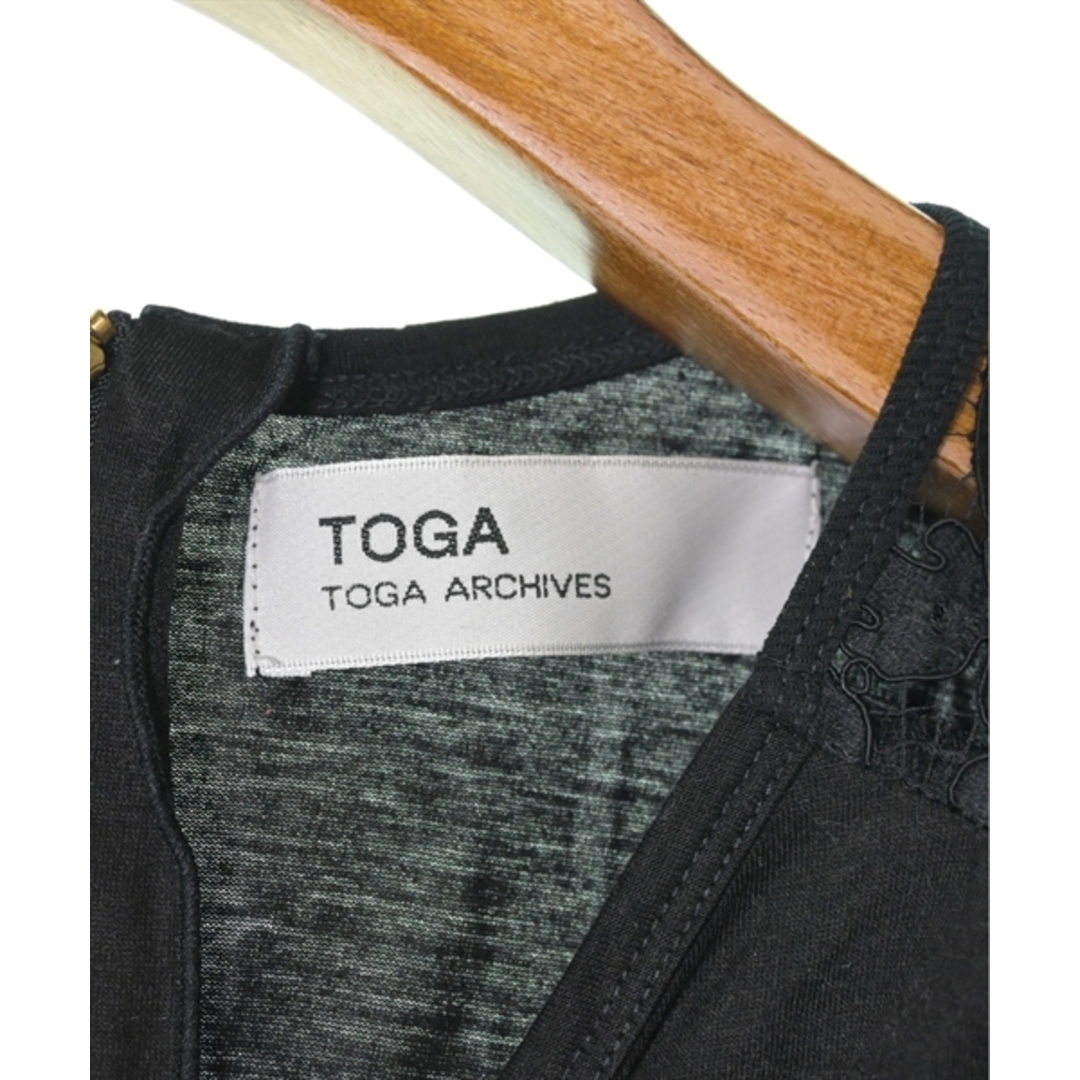 TOGA(トーガ)のTOGA トーガ Tシャツ・カットソー 1(S位) 黒 【古着】【中古】 レディースのトップス(カットソー(半袖/袖なし))の商品写真