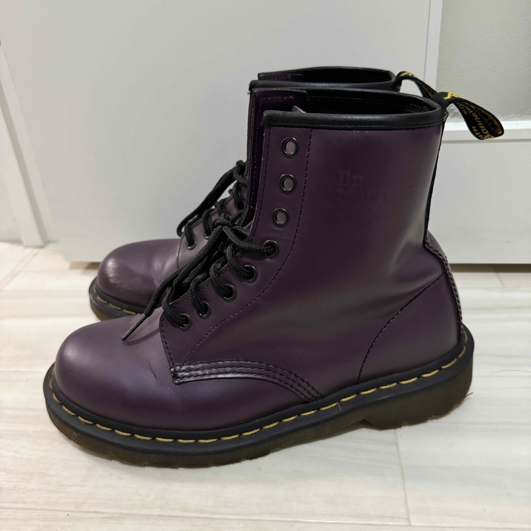 Dr.martens ドクターマーチン 8ホール ブーツ パープル 紫 UK6 レディースの靴/シューズ(ブーツ)の商品写真