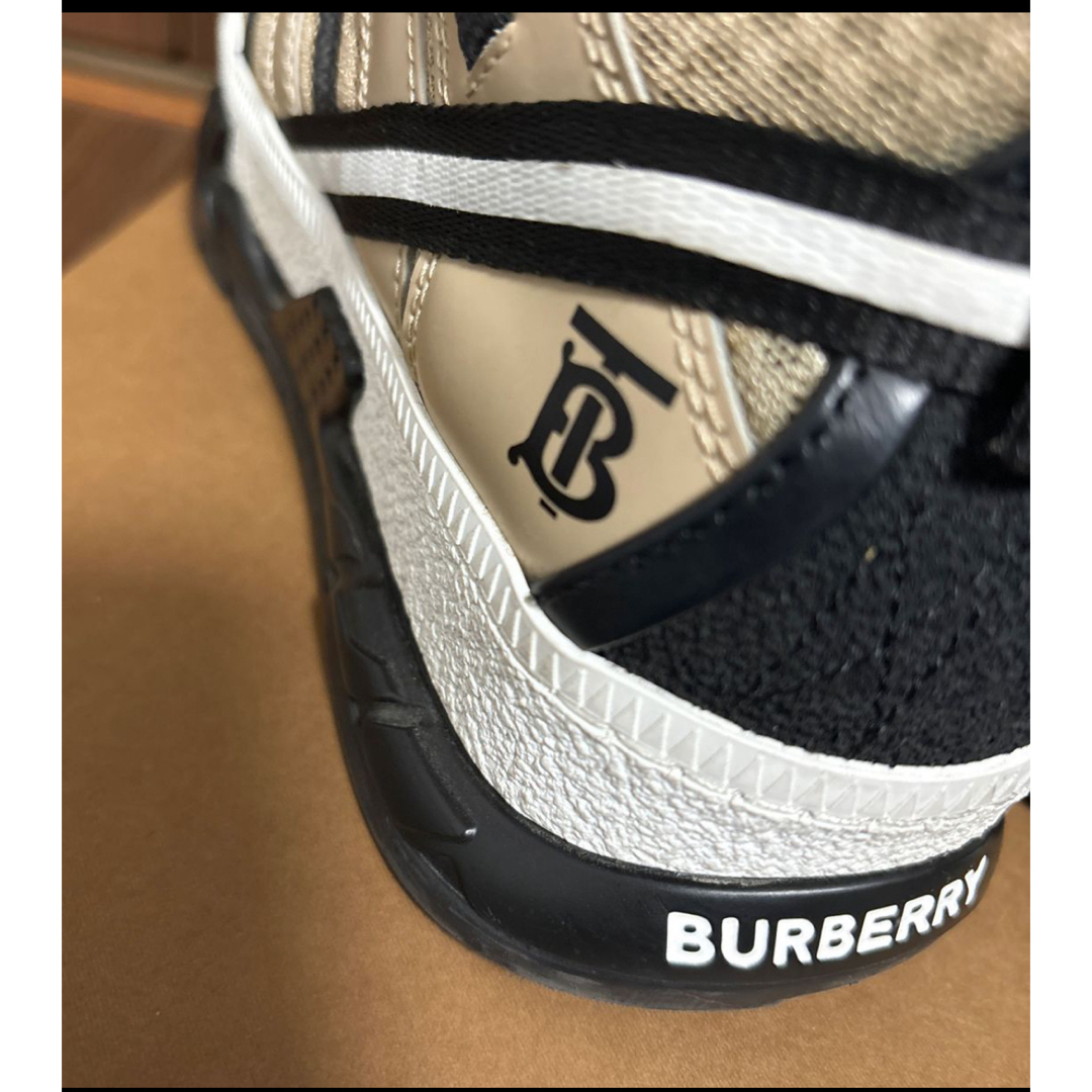 BURBERRY(バーバリー)のバーバリー　スニーカー　36 1/2 23.5 レディースの靴/シューズ(スニーカー)の商品写真