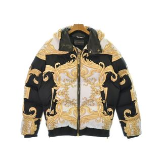 VERSACE(ダウンジャケット)のフリマアイテム一覧 VERSACE(ダウンジャケット)のフリマアイテム一覧