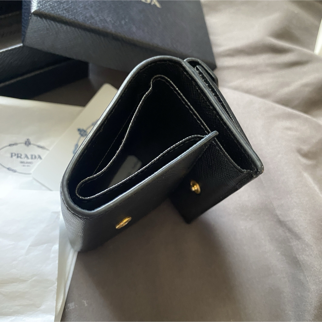 PRADA(プラダ)のプラダ　ミニ財布　黒　正規品 レディースのファッション小物(財布)の商品写真