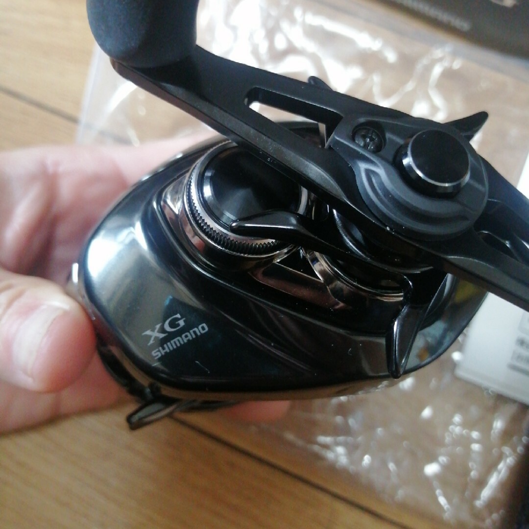 SHIMANO(シマノ)の23 アンタレスDC MD XG RIGHT シマノ 23 右ハンドル SHI… スポーツ/アウトドアのフィッシング(リール)の商品写真