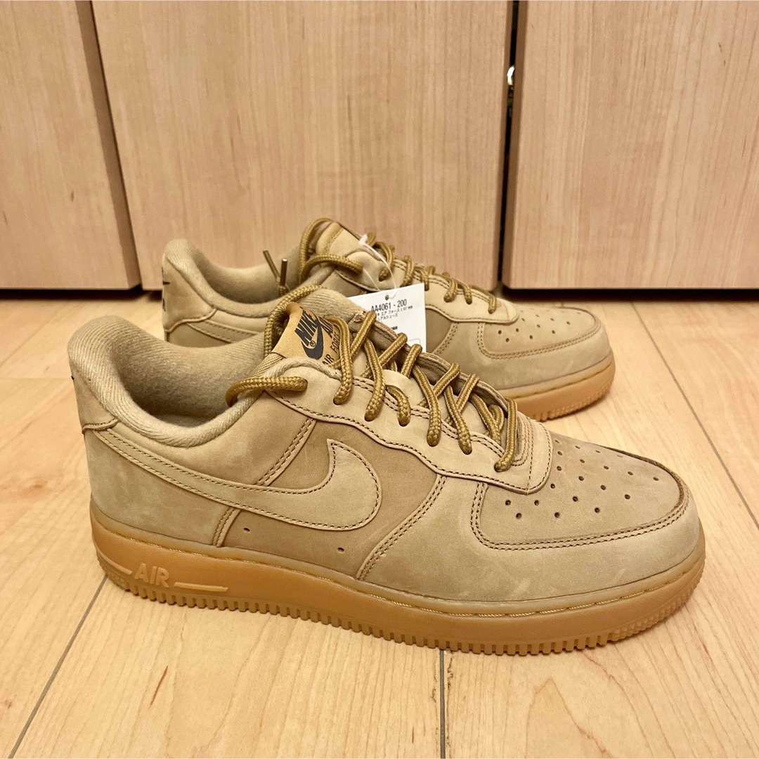 NIKE(ナイキ)の新品 WB NIKE AIR FORCE 1 07 ナイキ エア フォース ワン レディースの靴/シューズ(スニーカー)の商品写真