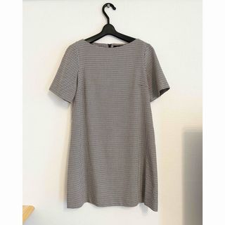 ザラ(ZARA)の【美品・送料無料！】ZARA★半袖ワンピース(ひざ丈ワンピース)