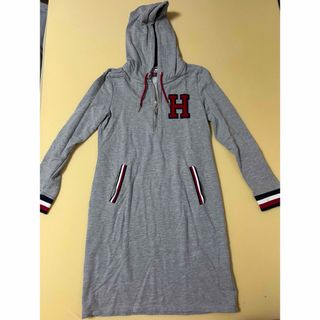 トミーヒルフィガー(TOMMY HILFIGER)のトミーフィルフィガー　スウェット ワンピース(トレーナー/スウェット)