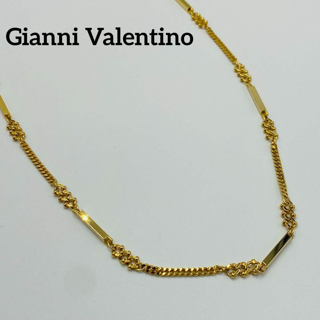 GIANNI VALENTINO(ジャンニバレンチノ)の美品 ★GIANNI VALENTINO★ ロングネックレス ゴールド レディースのアクセサリー(ネックレス)の商品写真