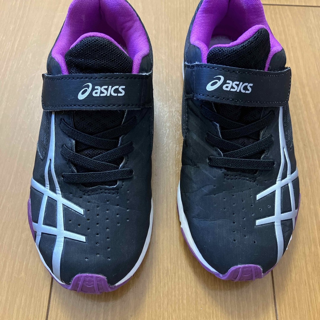 asics(アシックス)の最終価格！アシックス　キッズシューズ　19㎝　スニーカー キッズ/ベビー/マタニティのキッズ靴/シューズ(15cm~)(スニーカー)の商品写真