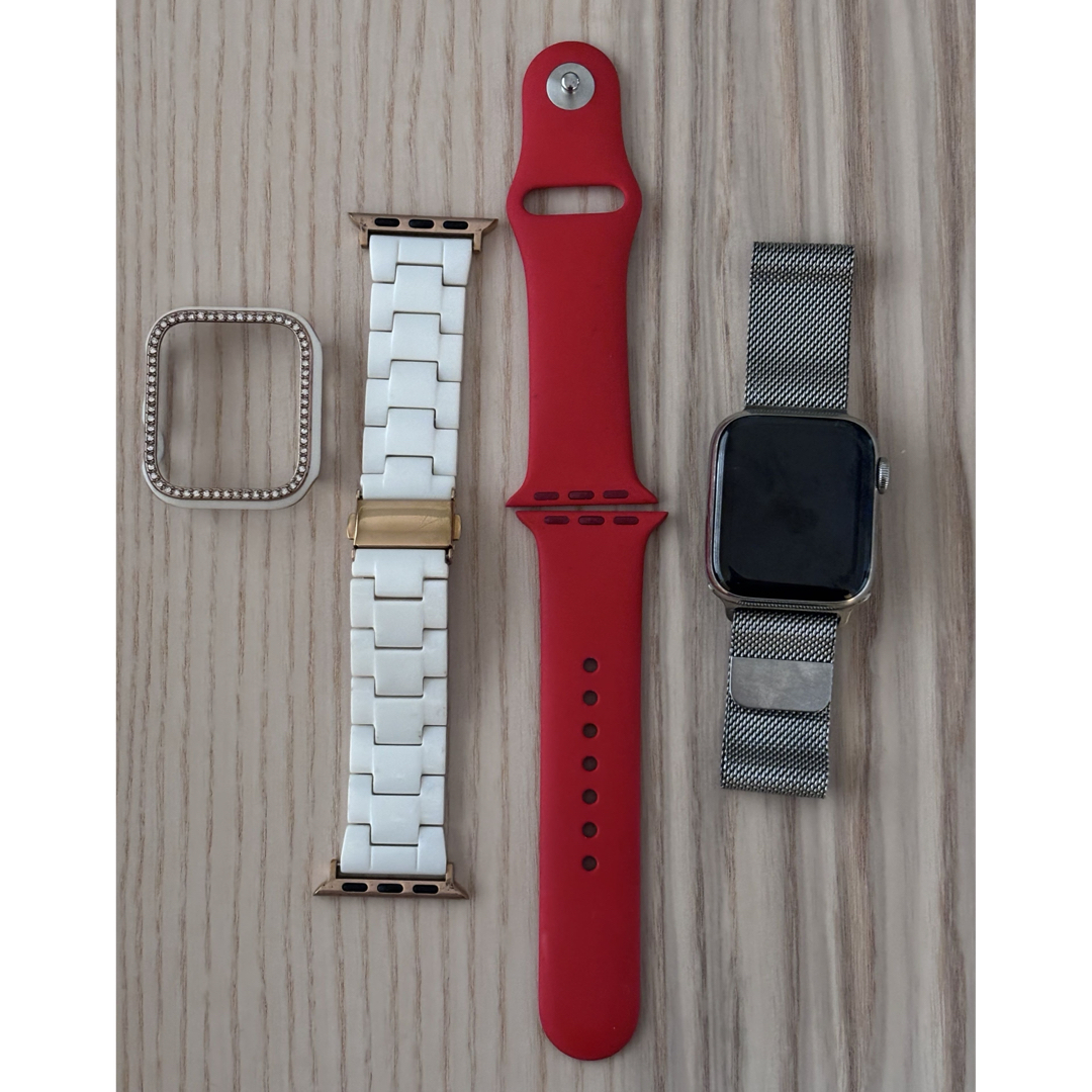 Apple Watch(アップルウォッチ)のApple Watch Series 4 スマホ/家電/カメラのスマホ/家電/カメラ その他(その他)の商品写真