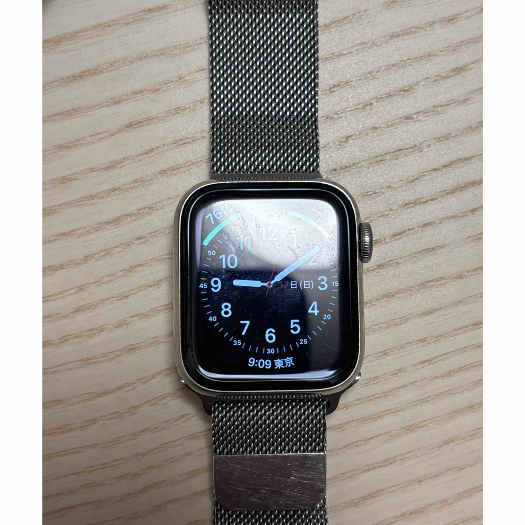 Apple Watch(アップルウォッチ)のApple Watch Series 4 スマホ/家電/カメラのスマホ/家電/カメラ その他(その他)の商品写真