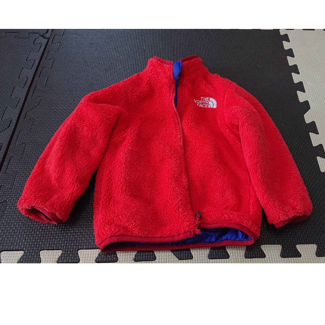 THE NORTH FACE(ザノースフェイス)のリバーシブルコージージャケット キッズ/ベビー/マタニティのキッズ服男の子用(90cm~)(ジャケット/上着)の商品写真