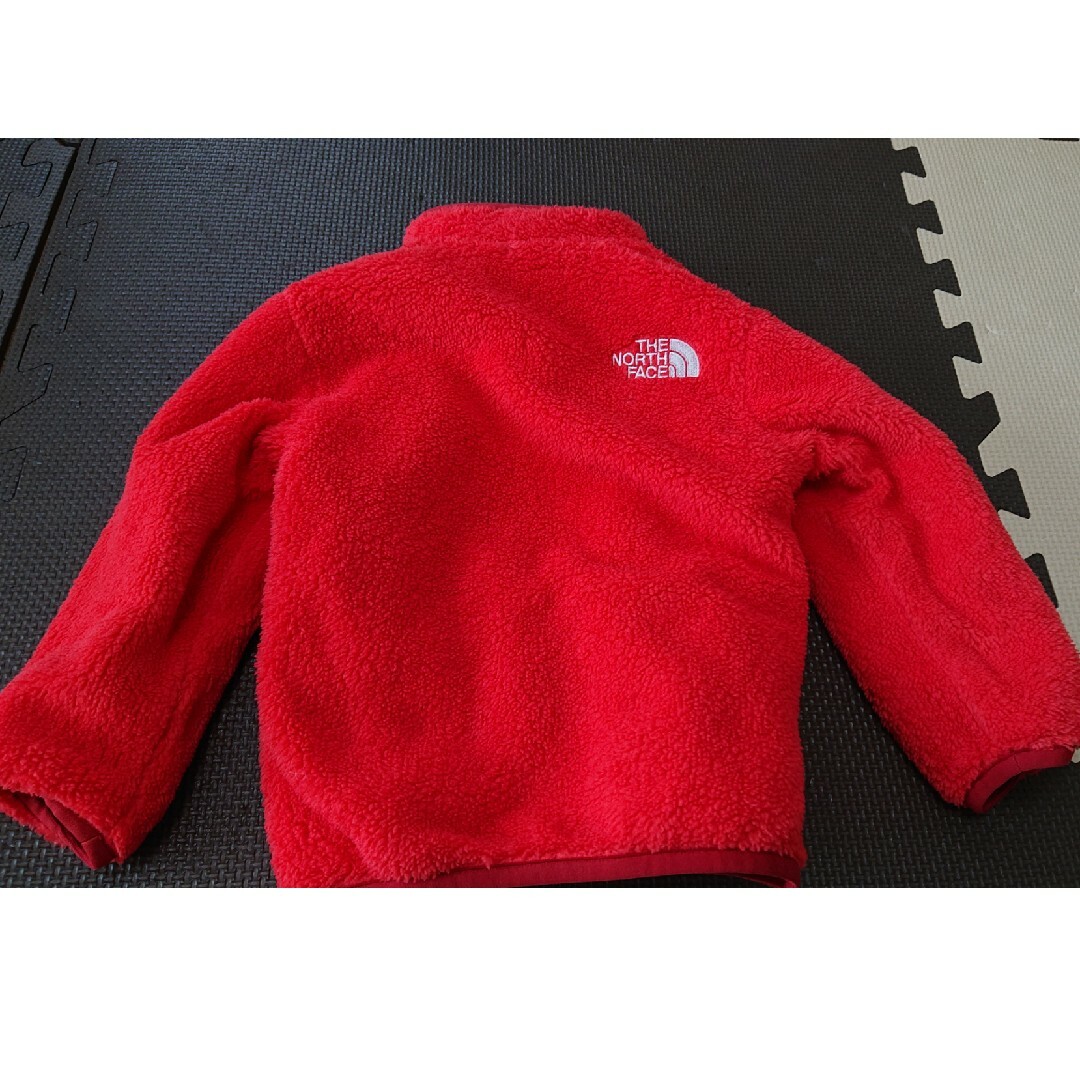 THE NORTH FACE(ザノースフェイス)のリバーシブルコージージャケット キッズ/ベビー/マタニティのキッズ服男の子用(90cm~)(ジャケット/上着)の商品写真