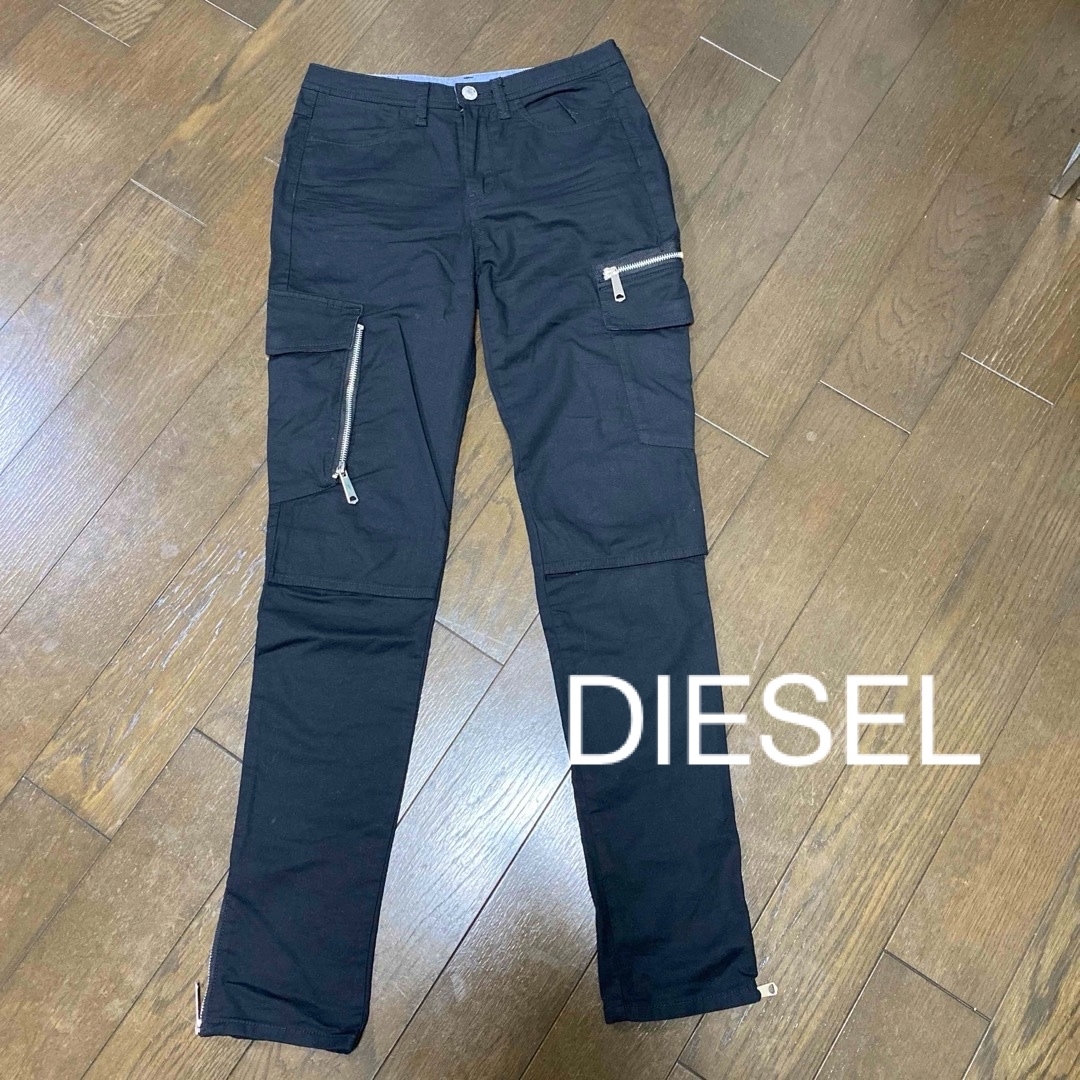 DIESEL(ディーゼル)のDIESEL ディーゼル　カジュアルパンツ レディースのパンツ(カジュアルパンツ)の商品写真