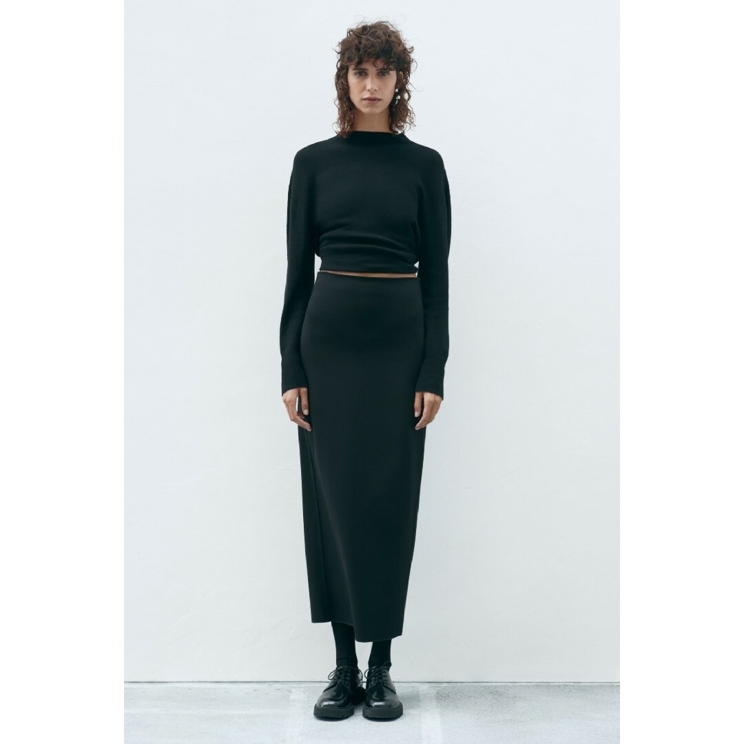 ZARA - ZARA ZW COLLECTION フィット ミディスカート Lサイズの ZARA - ZARA ZW COLLECTION フィット ミディスカート Lサイズの