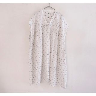 nest robe リネン小花柄ワンピース