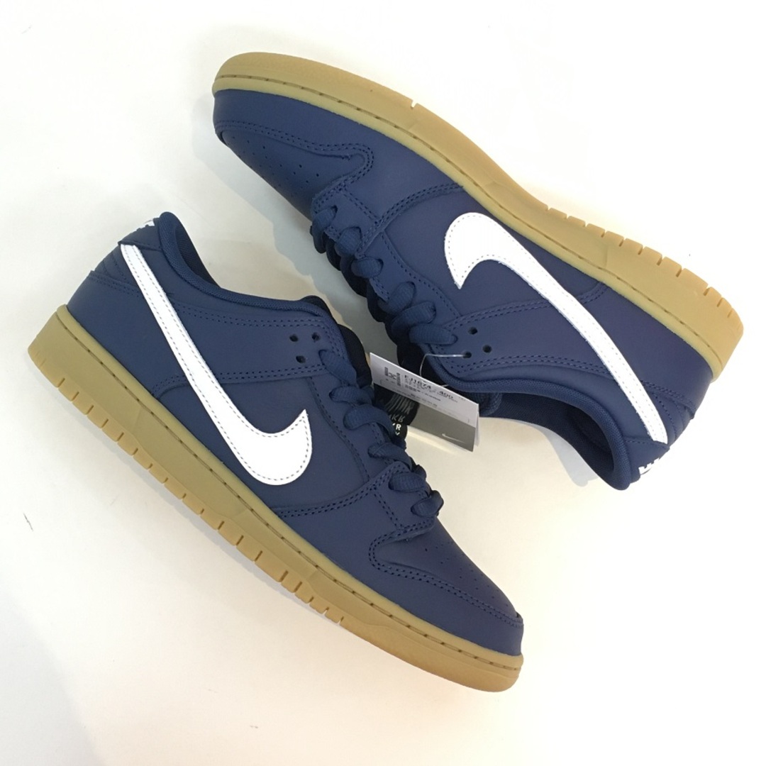 NIKE(ナイキ)のNIKE SB DUNK LOW PRO NAVY GUM ナイキ エスビー ダンク ロー プロ ネイビーガム【7304-004】 メンズの靴/シューズ(スニーカー)の商品写真