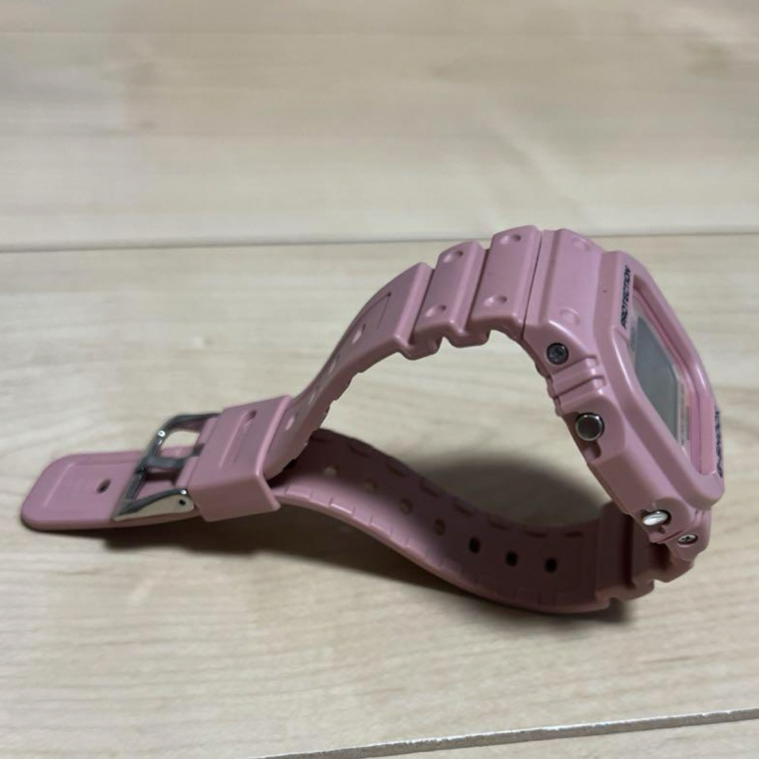 G-SHOCK(ジーショック)のカシオ G-SHOCK DW-D5600LF ラバーズコレクション メンズの時計(腕時計(デジタル))の商品写真