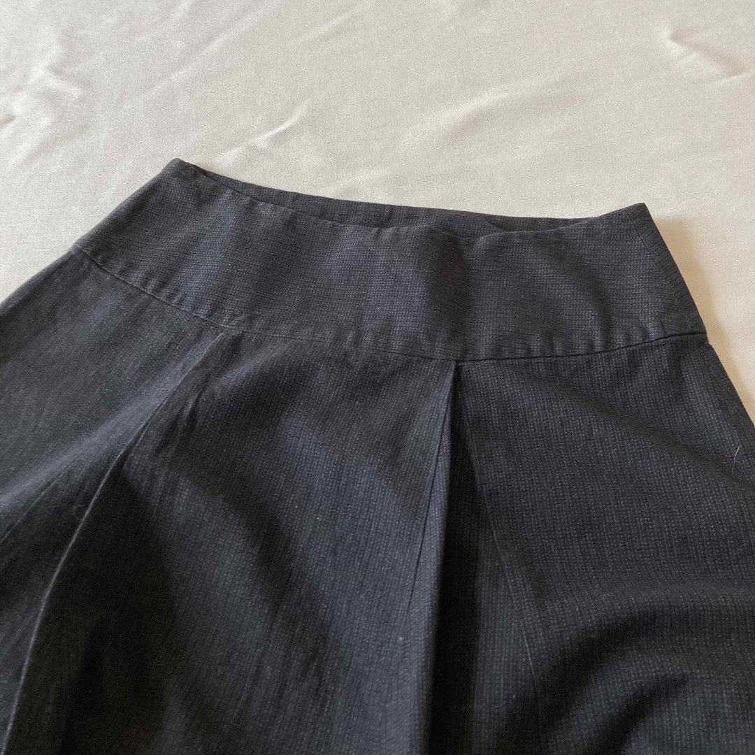 MARGARET HOWELL(マーガレットハウエル)のマーガレットハウエル ジャガード コットン フレア スカート 黒 ブラック レディースのスカート(ひざ丈スカート)の商品写真