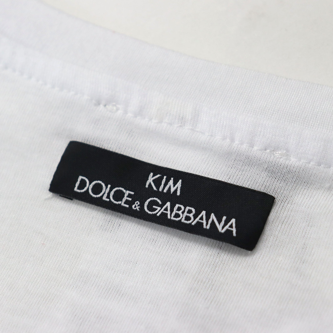 DOLCE&GABBANA(ドルチェアンドガッバーナ)の未使用品 DOLCE&GABBANA ドルチェ＆ガッバーナ JT 18AMYW GDB0F A Ciao Kim コットン100% 黒タグ キム・カーダシアン フォトプリント ロゴ入り 半袖Ｔシャツ ホワイト XL イタリア製 正規品 メンズ 定価56,100円 メンズのトップス(Tシャツ/カットソー(半袖/袖なし))の商品写真