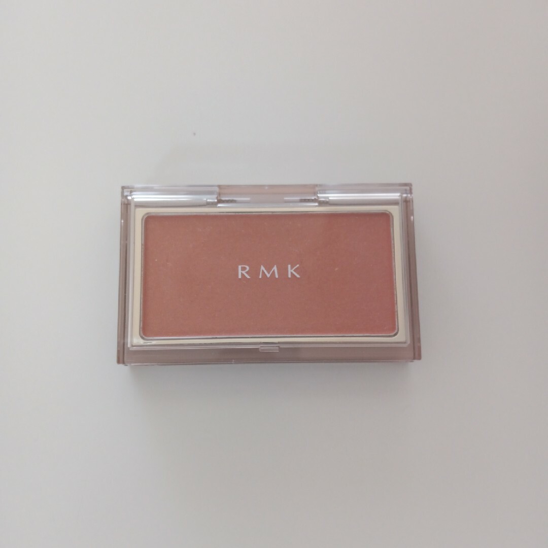 RMK(アールエムケー)の専用です☆RMK ピュア コンプレクション ブラッシュ05 コスメ/美容のベースメイク/化粧品(チーク)の商品写真