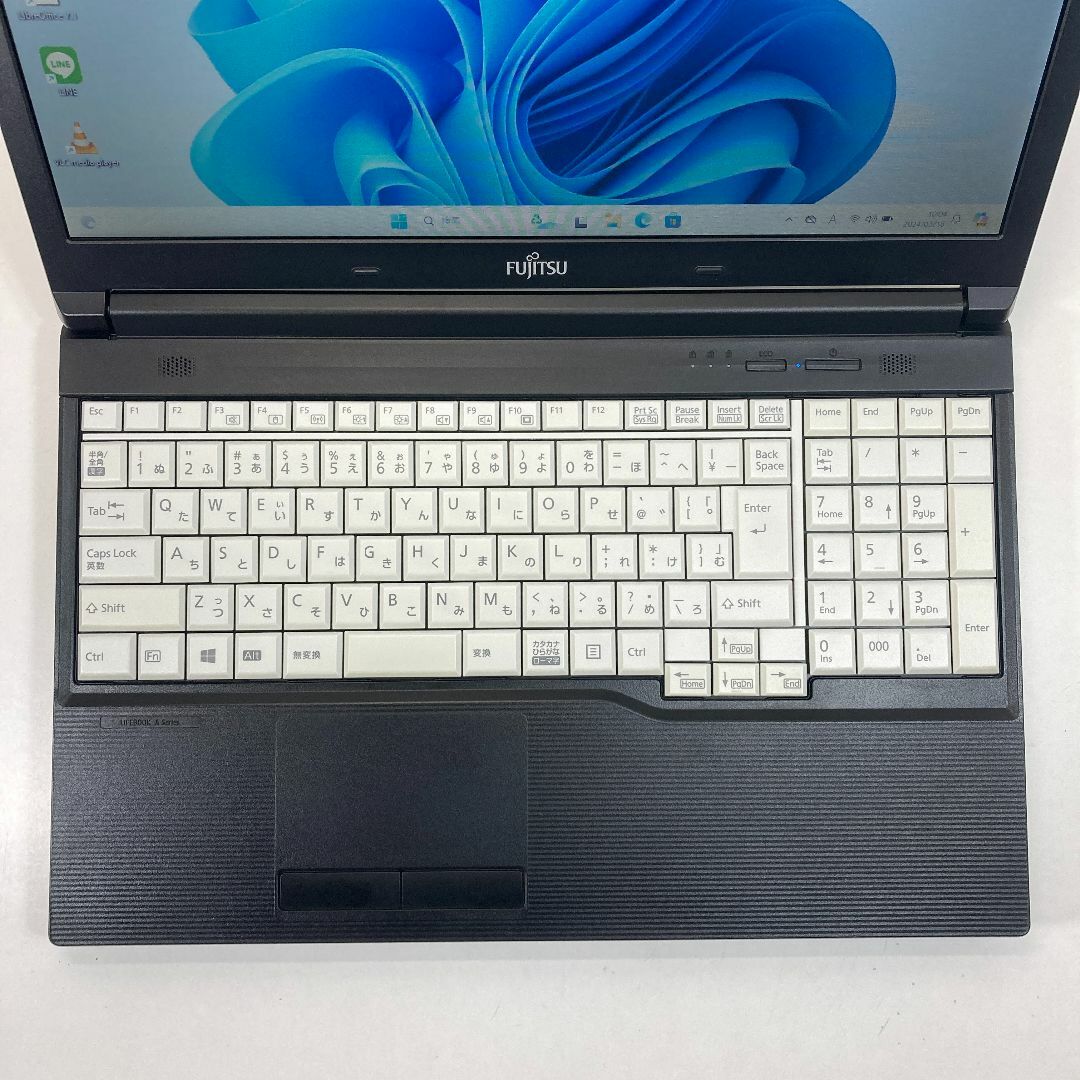 Fujitsu LIFEBOOK ノートパソコン Windows11 （S37）