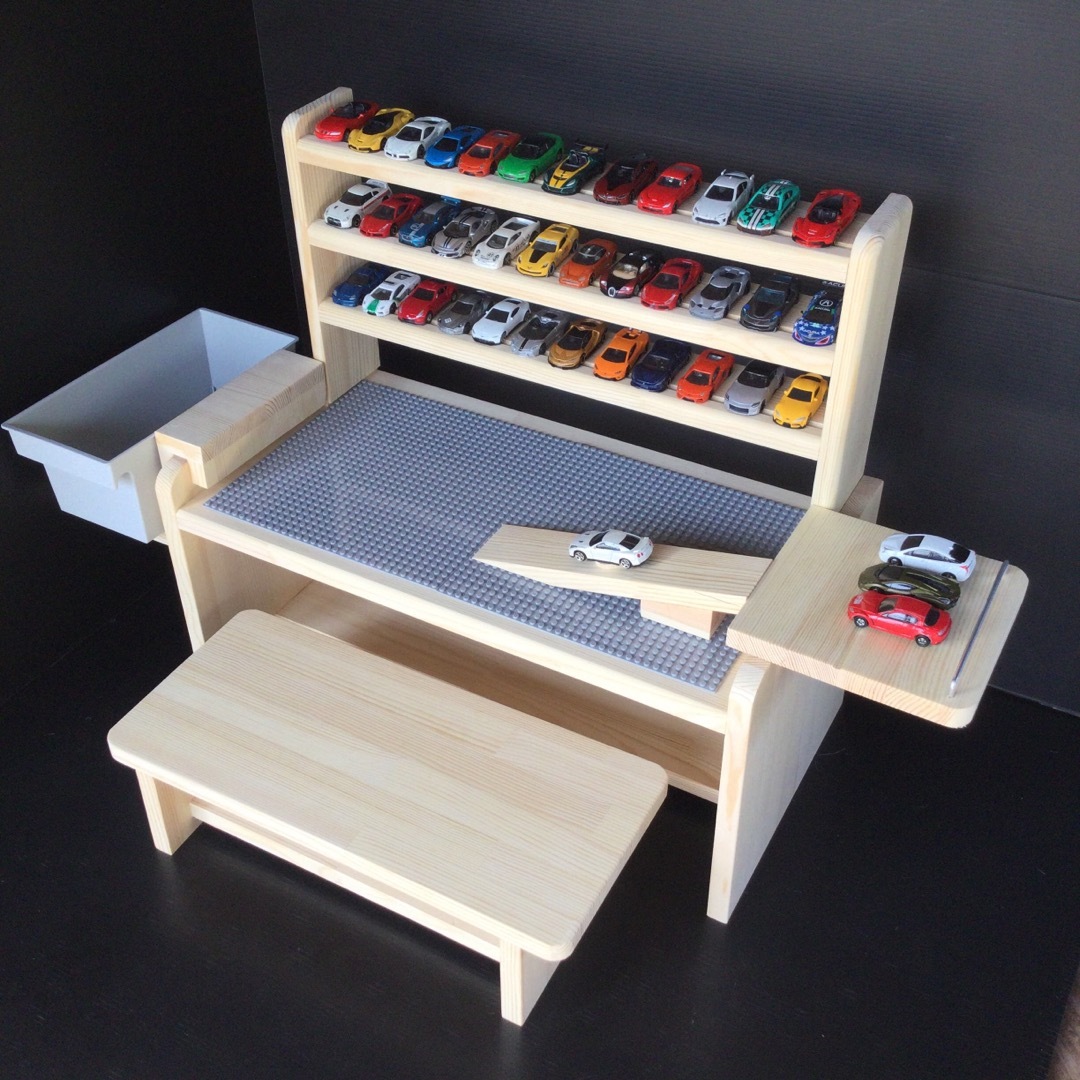 手作り　レゴテーブル　トミカ3段収納棚付き　木製　グレー　(新品) キッズ/ベビー/マタニティのおもちゃ(知育玩具)の商品写真