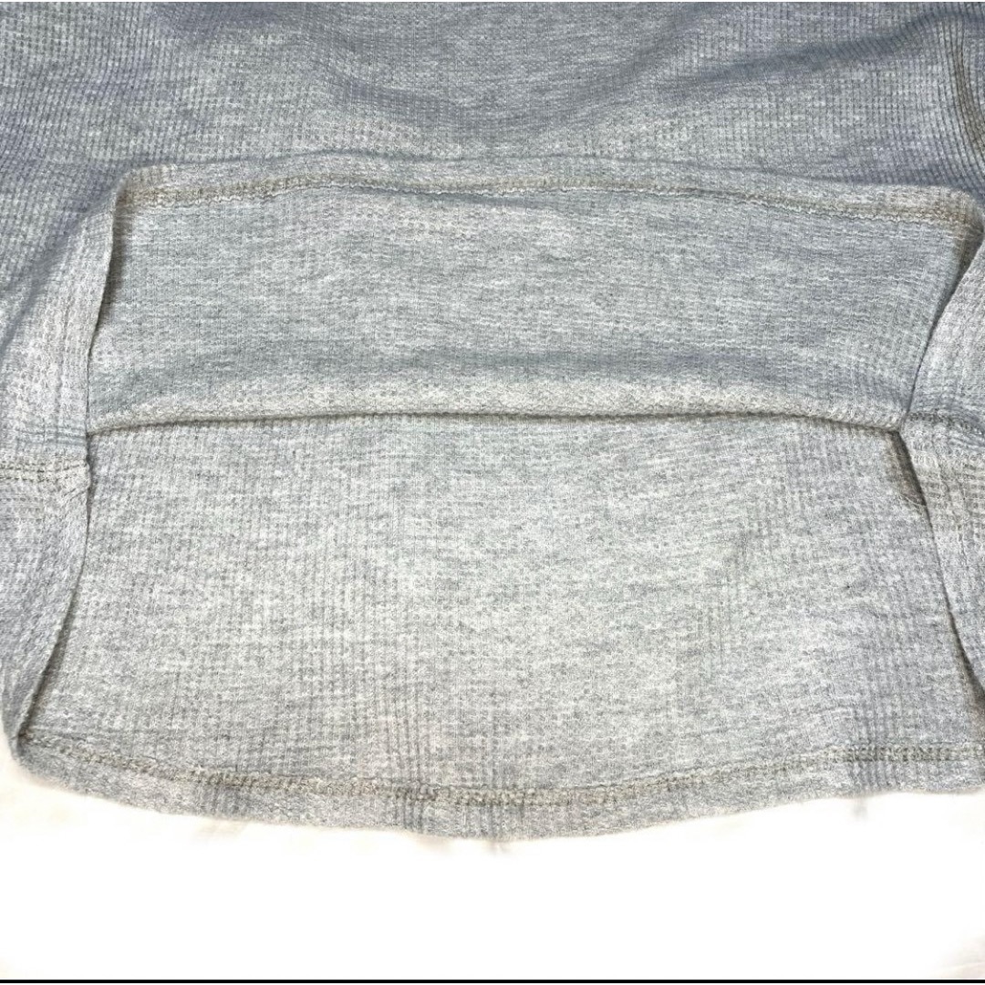 GAP(ギャップ)のGAP   メンズ　XS   トップス   グレー　ロンT メンズのトップス(Tシャツ/カットソー(七分/長袖))の商品写真