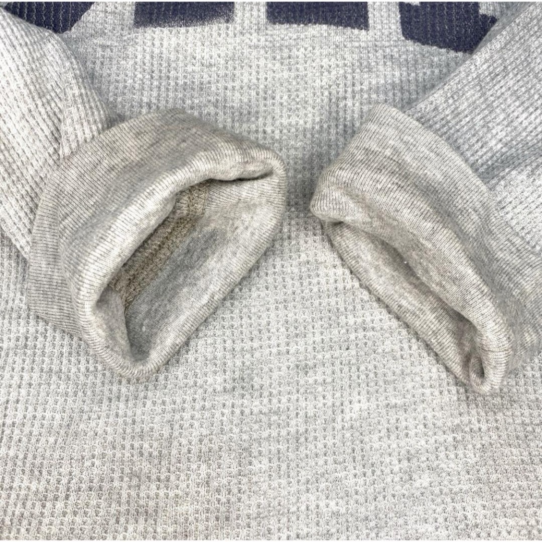 GAP(ギャップ)のGAP   メンズ　XS   トップス   グレー　ロンT メンズのトップス(Tシャツ/カットソー(七分/長袖))の商品写真