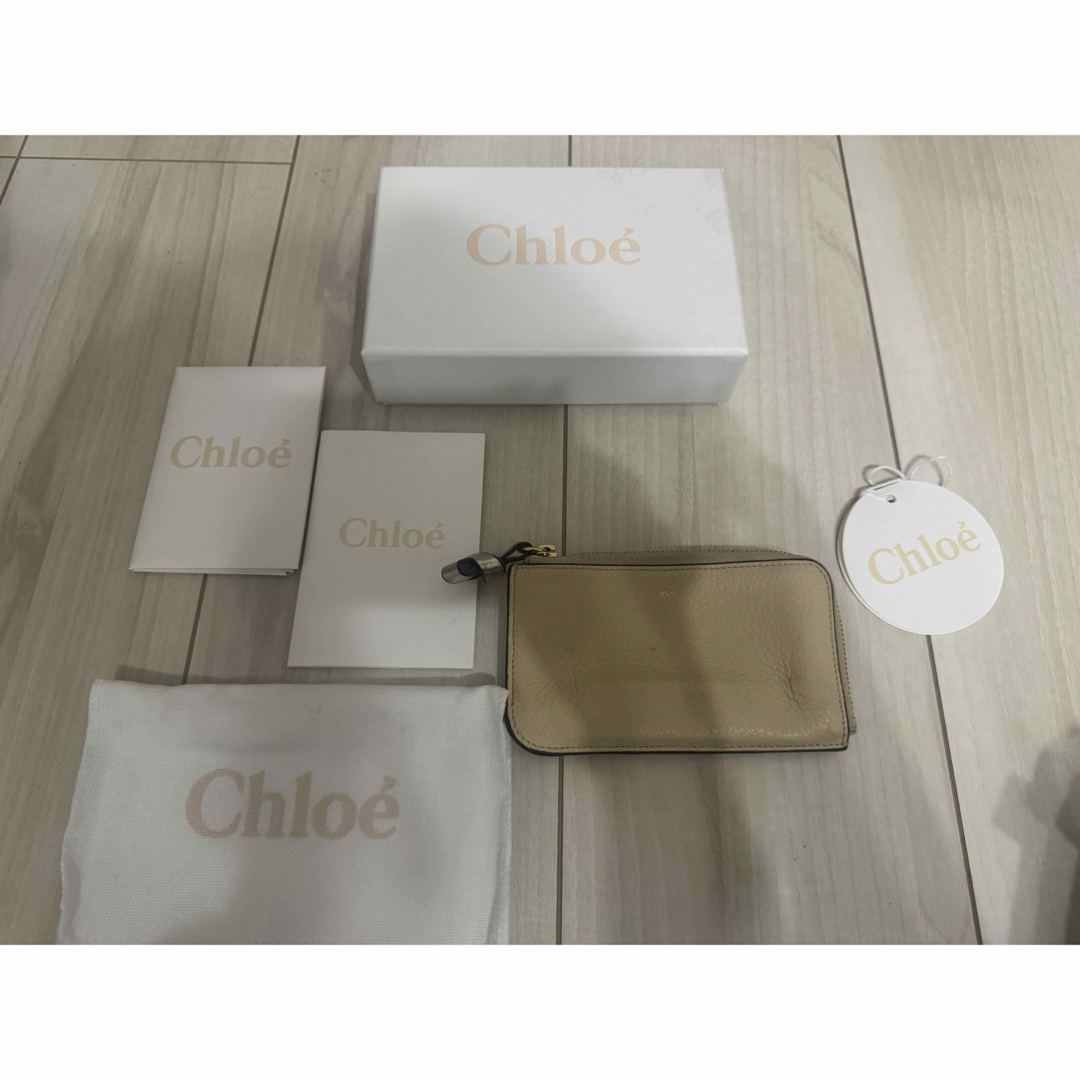 Chloe(クロエ)のChloe クロエ フラグメントケース カードケース クリーム色 レディースのファッション小物(コインケース)の商品写真