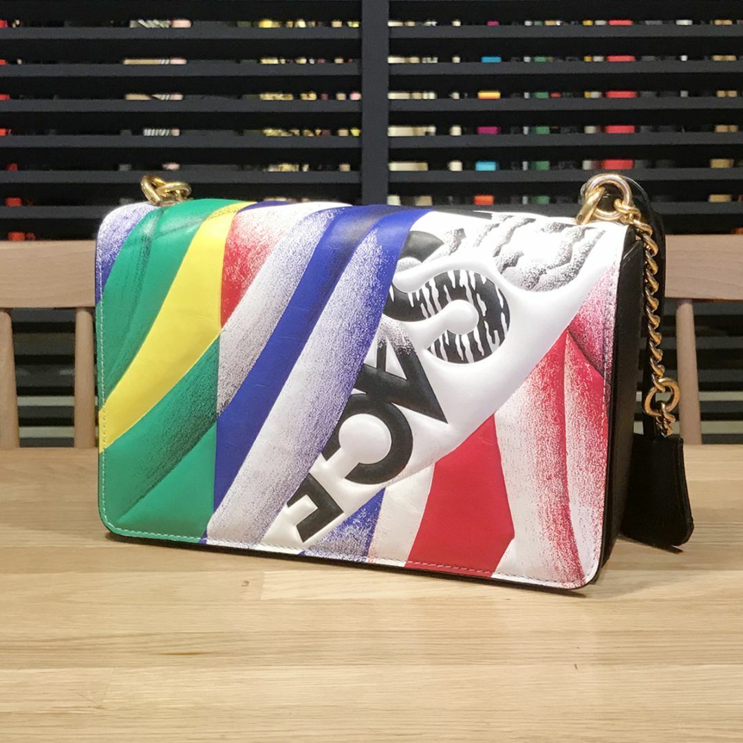 VERSACE(ヴェルサーチ)の新品同様 ヴェルサーチ チェーン ショルダー バッグ メデューサ マルチカラー レディースのバッグ(ショルダーバッグ)の商品写真