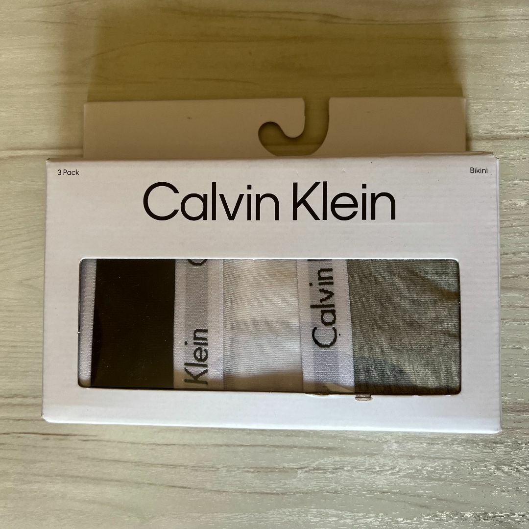 Calvin Klein(カルバンクライン)のカルバン・クライン ストレッチビキニパンティ 3枚セット Sサイズ レディースの下着/アンダーウェア(ショーツ)の商品写真