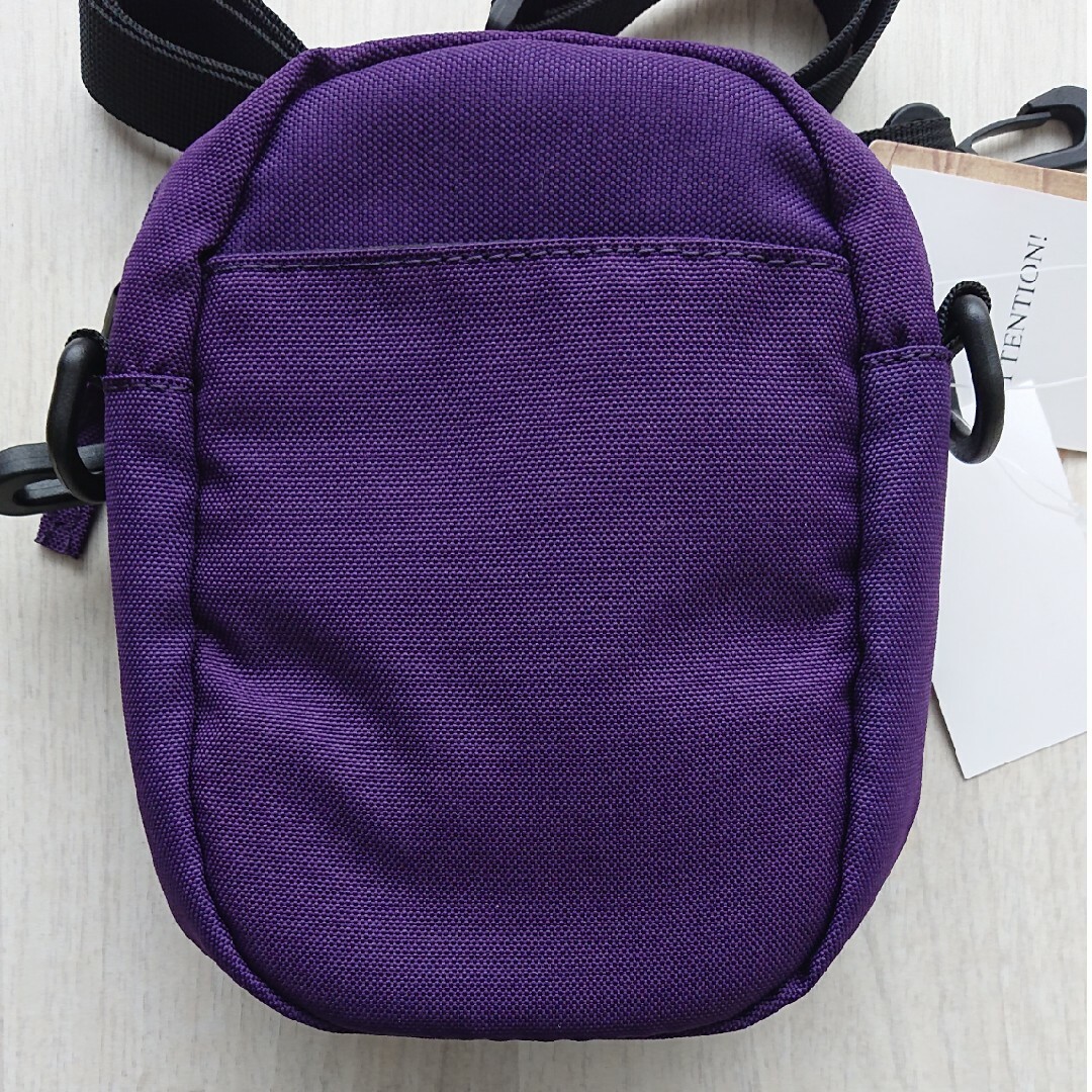 BEN DAVIS(ベンデイビス)の【新品未使用】BEN DAVIS ミニスマホショルダーバッグ 紫 ベンディビス メンズのバッグ(ショルダーバッグ)の商品写真